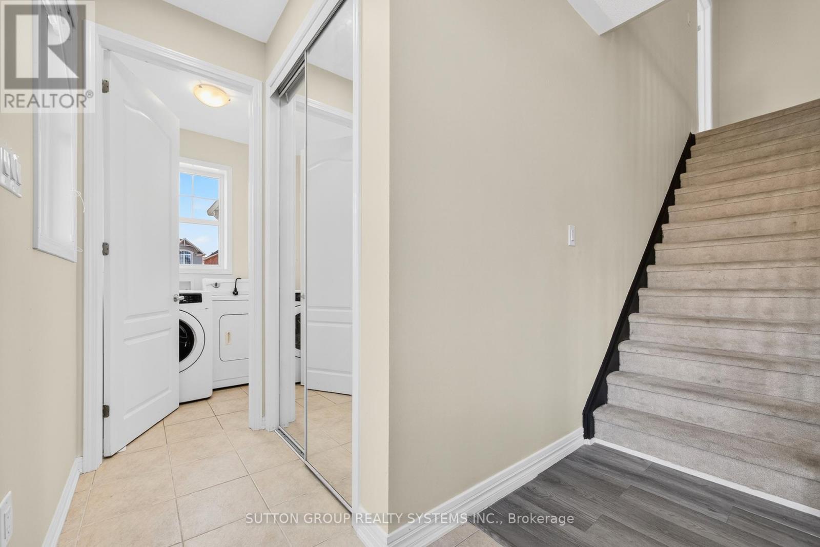 1030 Savoline Boulevard, Milton, Ontario  L9T 8P3 - Photo 13 - W12373013