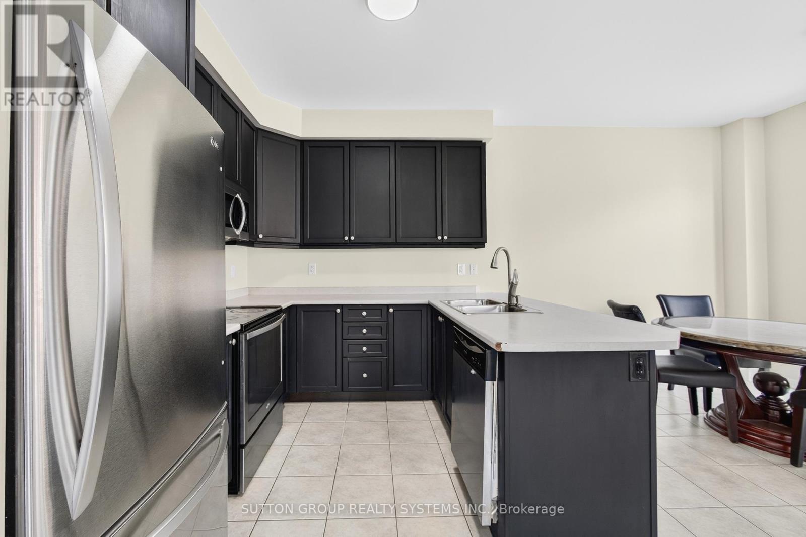 1030 Savoline Boulevard, Milton, Ontario  L9T 8P3 - Photo 21 - W12373013
