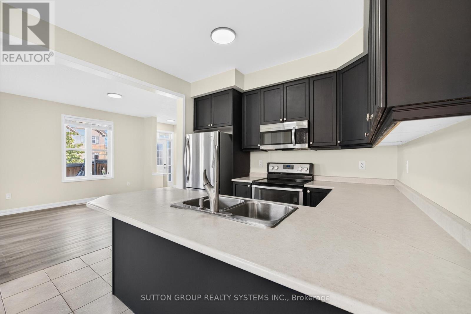 1030 Savoline Boulevard, Milton, Ontario  L9T 8P3 - Photo 23 - W12373013