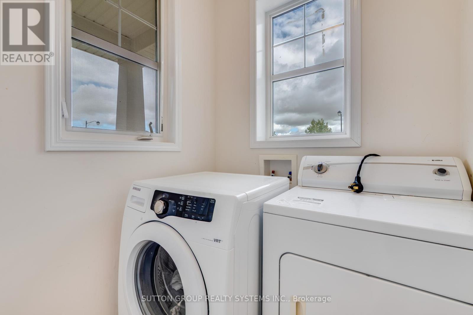 1030 Savoline Boulevard, Milton, Ontario  L9T 8P3 - Photo 42 - W12373013