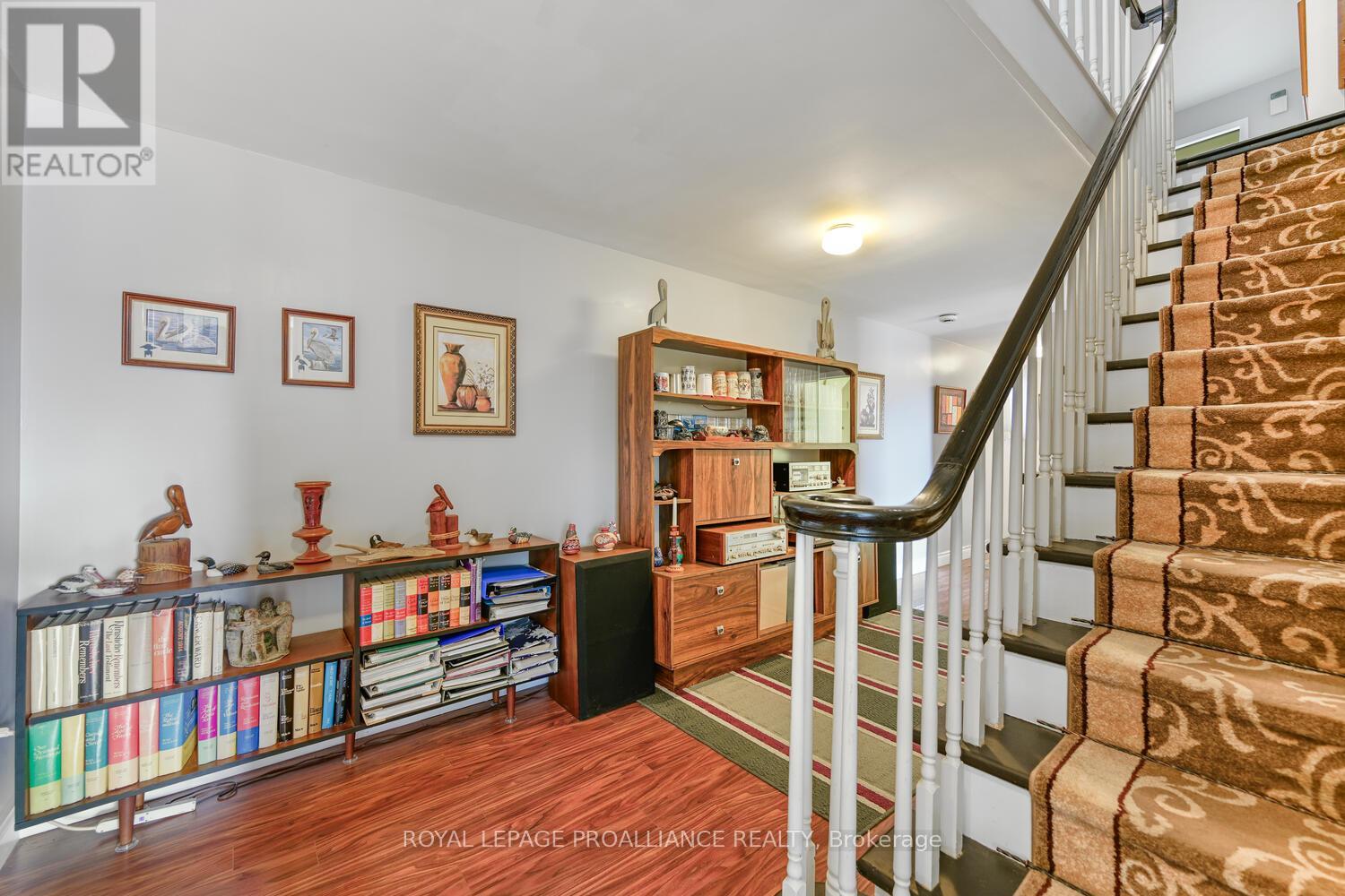 10 Cliffside Crescent, Brockville, Ontario  K6V 3A1 - Photo 20 - X12373021