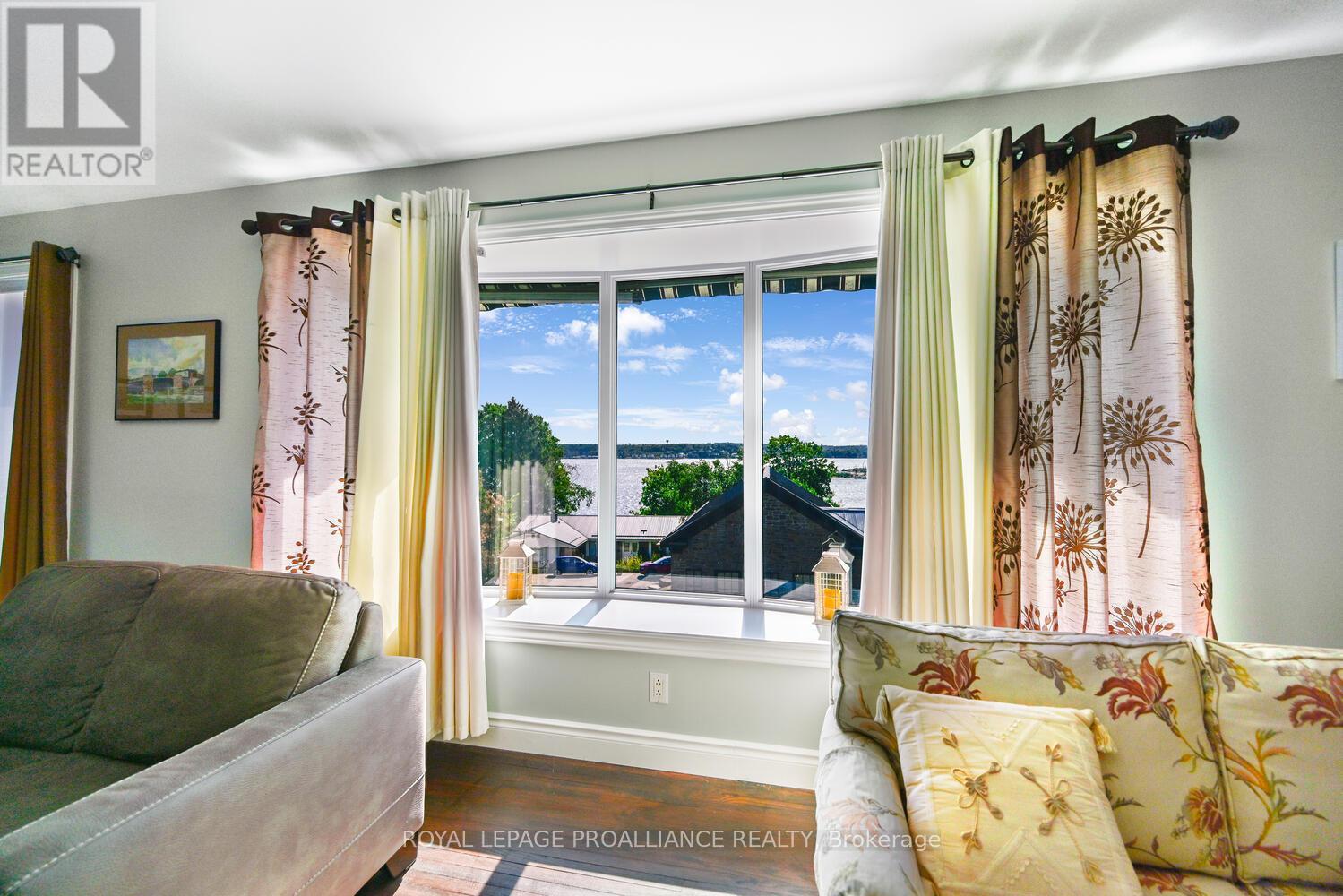 10 Cliffside Crescent, Brockville, Ontario  K6V 3A1 - Photo 7 - X12373021