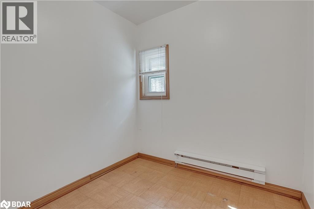 767 Sedore Avenue Avenue, Georgina, Ontario  L0E 1S0 - Photo 7 - 40746480