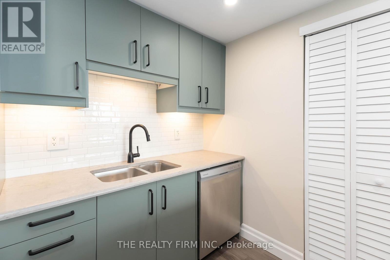 1405 - 155 Kent Street, London East, Ontario  N6A 5N7 - Photo 15 - X12373030