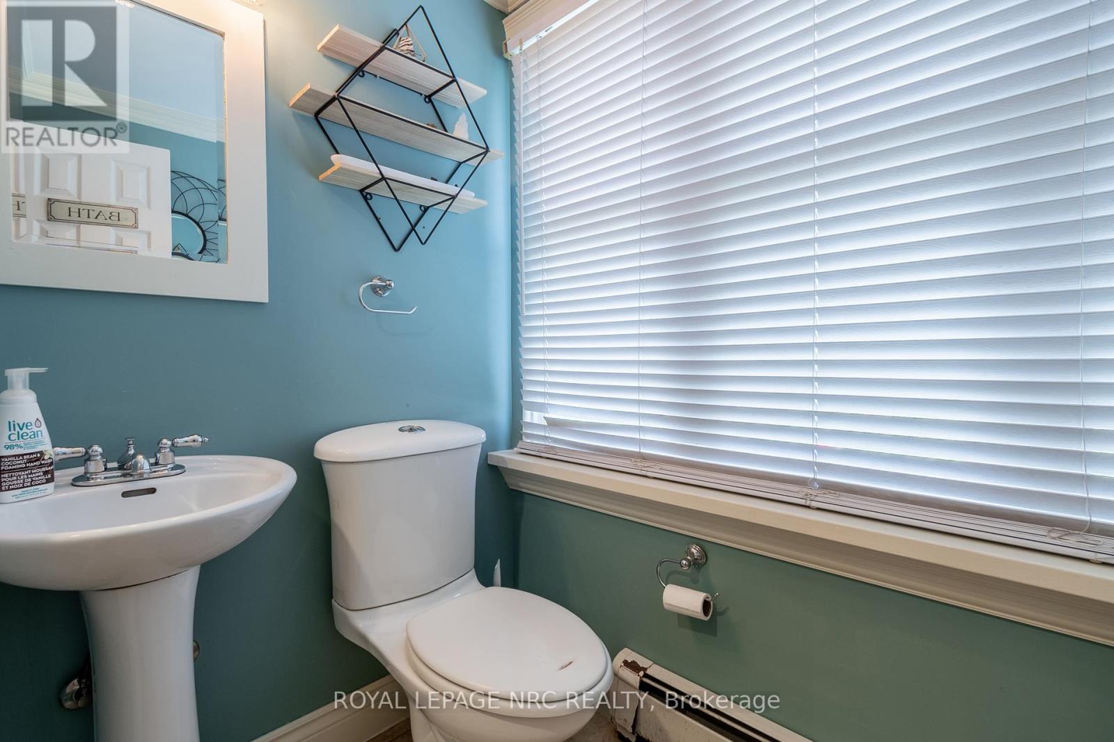 172 Niagara Street, Welland, Ontario  L3C 1J5 - Photo 21 - X12373037