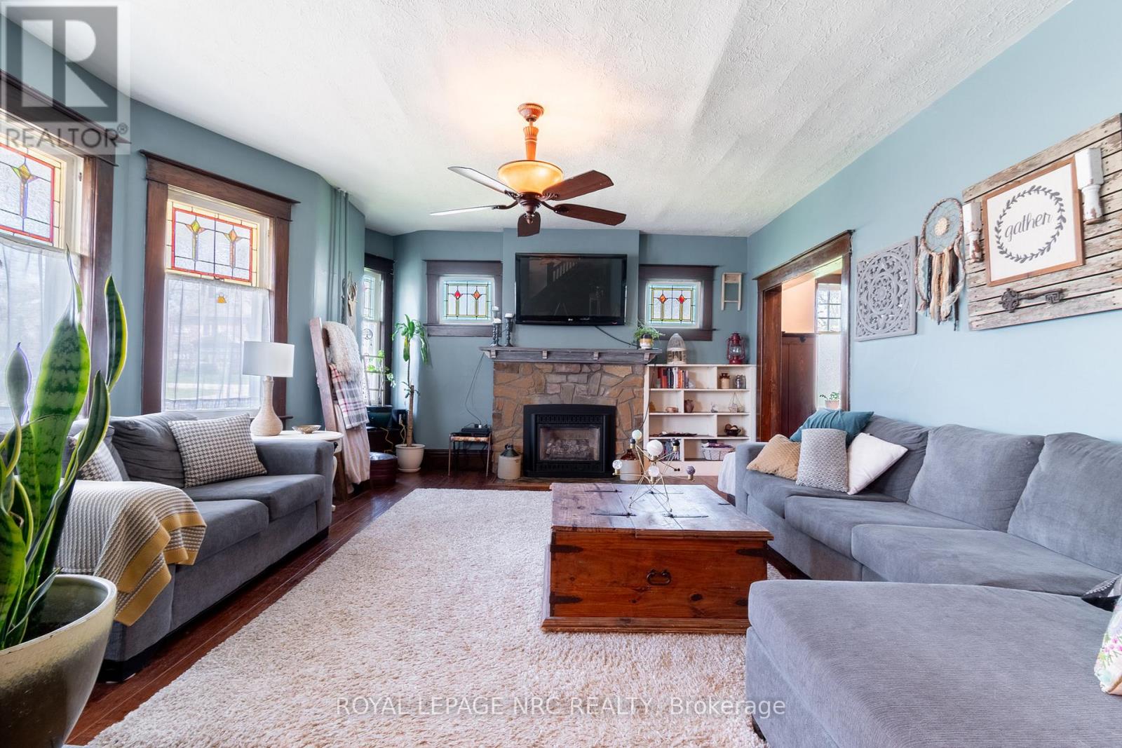 172 Niagara Street, Welland, Ontario  L3C 1J5 - Photo 4 - X12373037