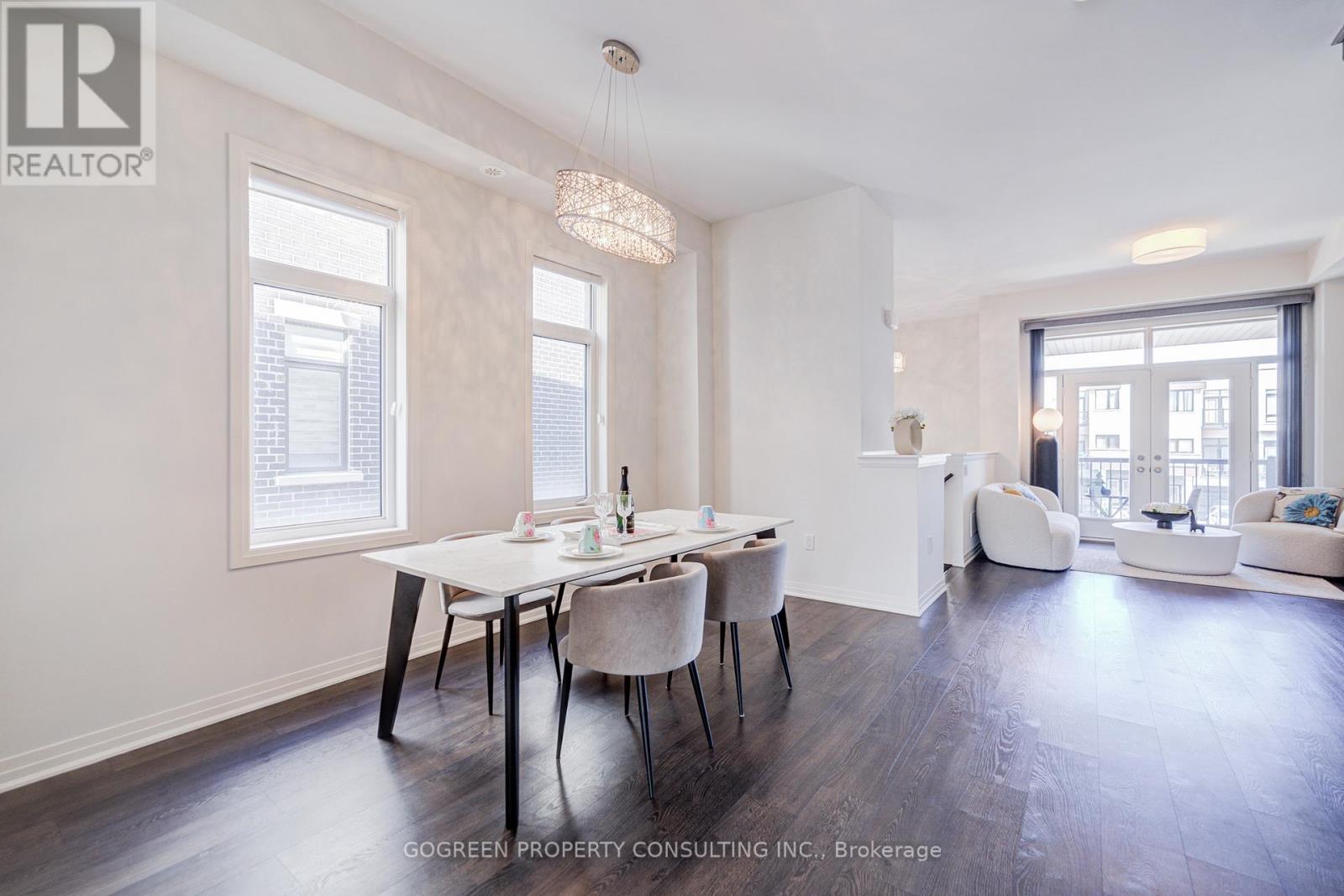 242 Thomas Cook Avenue, Vaughan (Patterson), Ontario  L6A 4Z9 - Photo 6 - N12373043