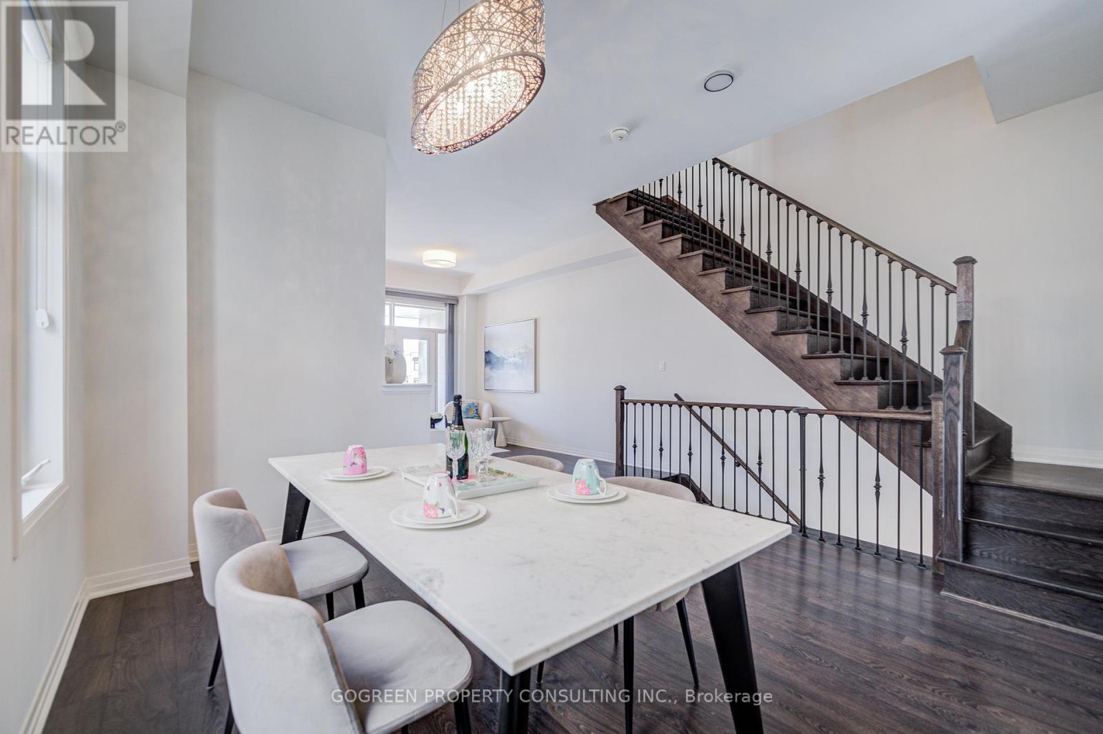 242 Thomas Cook Avenue, Vaughan (Patterson), Ontario  L6A 4Z9 - Photo 8 - N12373043