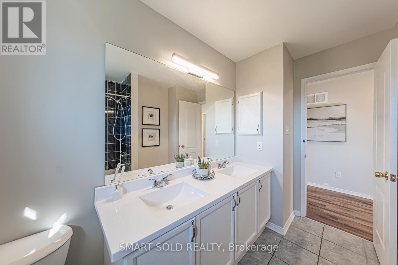140 English Oak Drive, Richmond Hill, Ontario  L4E 4G4 - Photo 37 - N12373061