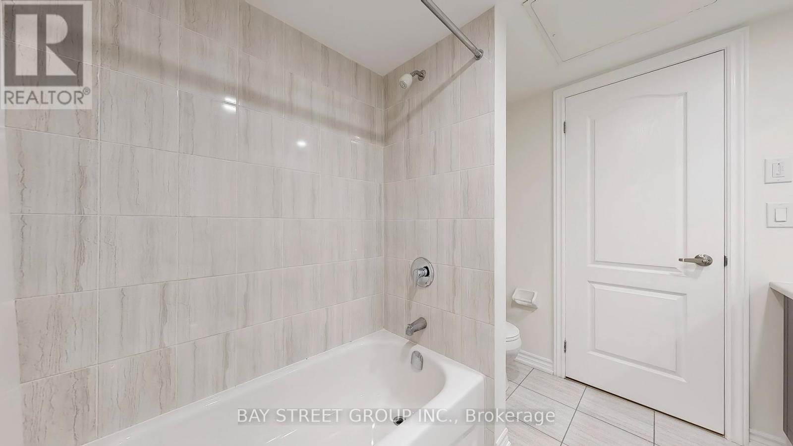 22 - 181 Parktree Drive, Vaughan (Maple), Ontario  L6A 5B1 - Photo 18 - N12373067