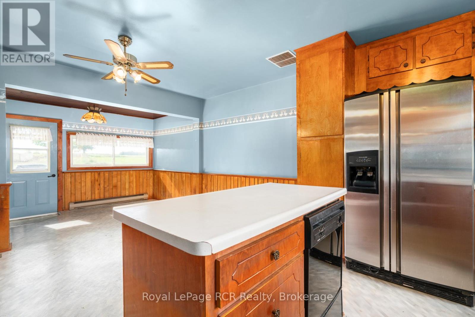 228 10 Concession, Brockton, Ontario  N0G 1J0 - Photo 15 - X12373092