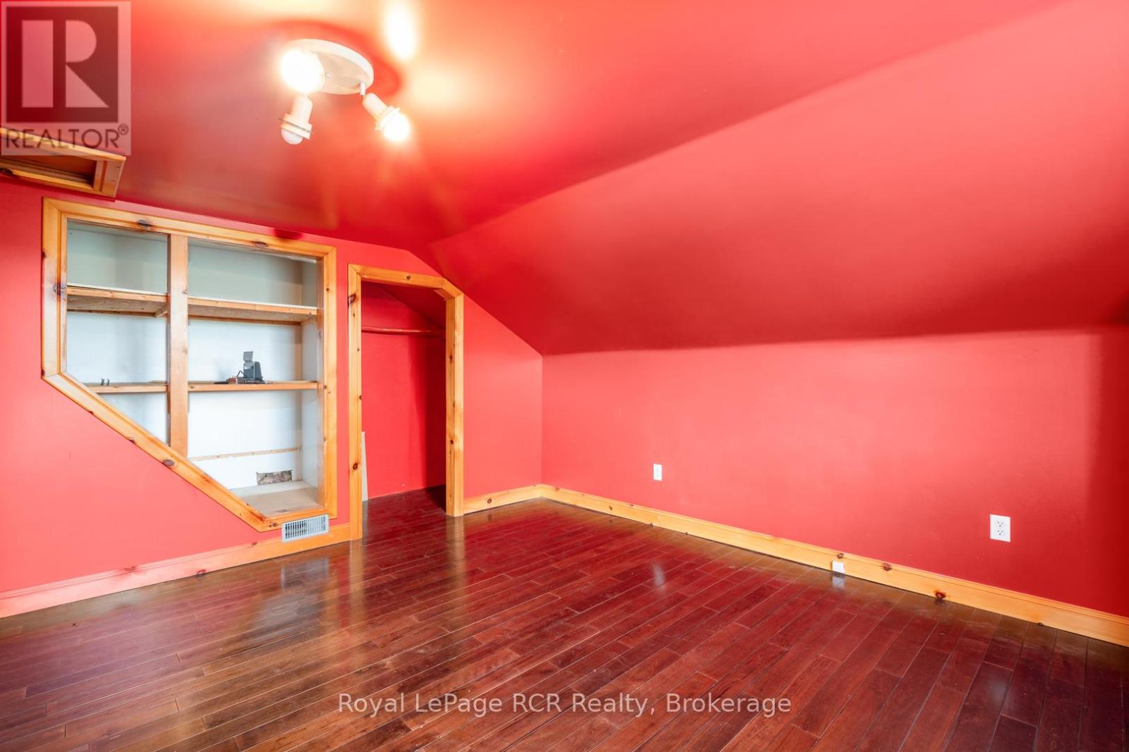228 10 Concession, Brockton, Ontario  N0G 1J0 - Photo 23 - X12373092