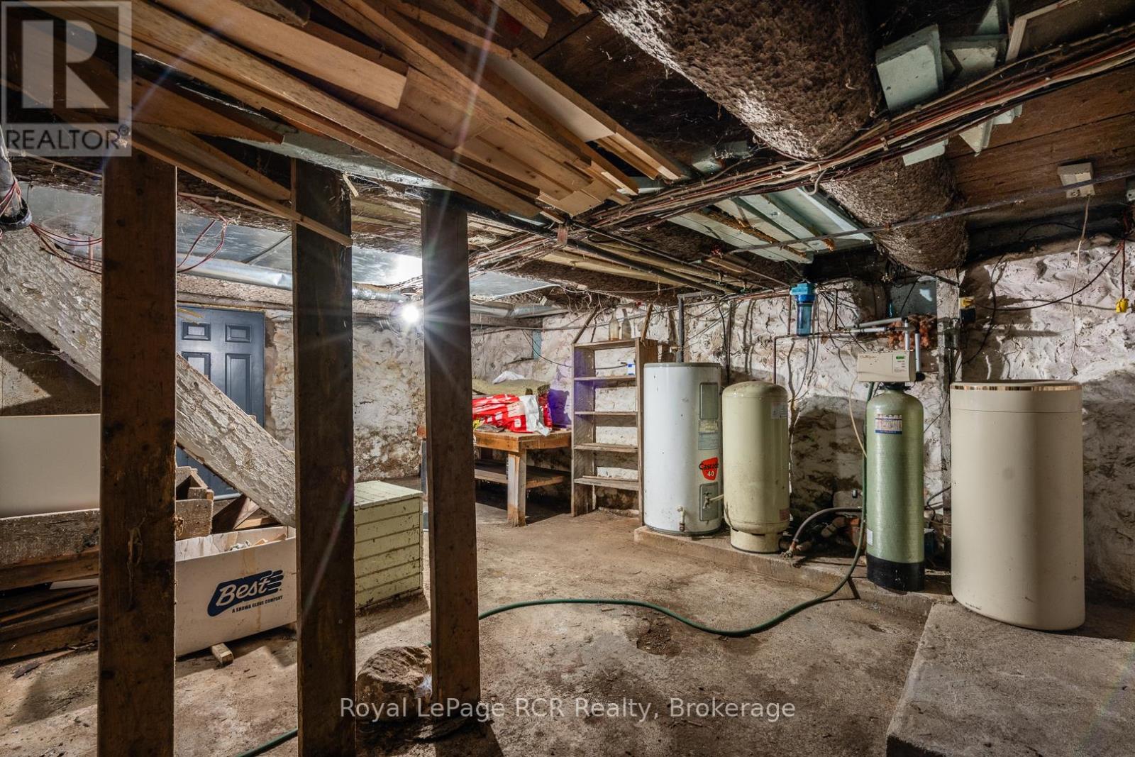 228 10 Concession, Brockton, Ontario  N0G 1J0 - Photo 25 - X12373092