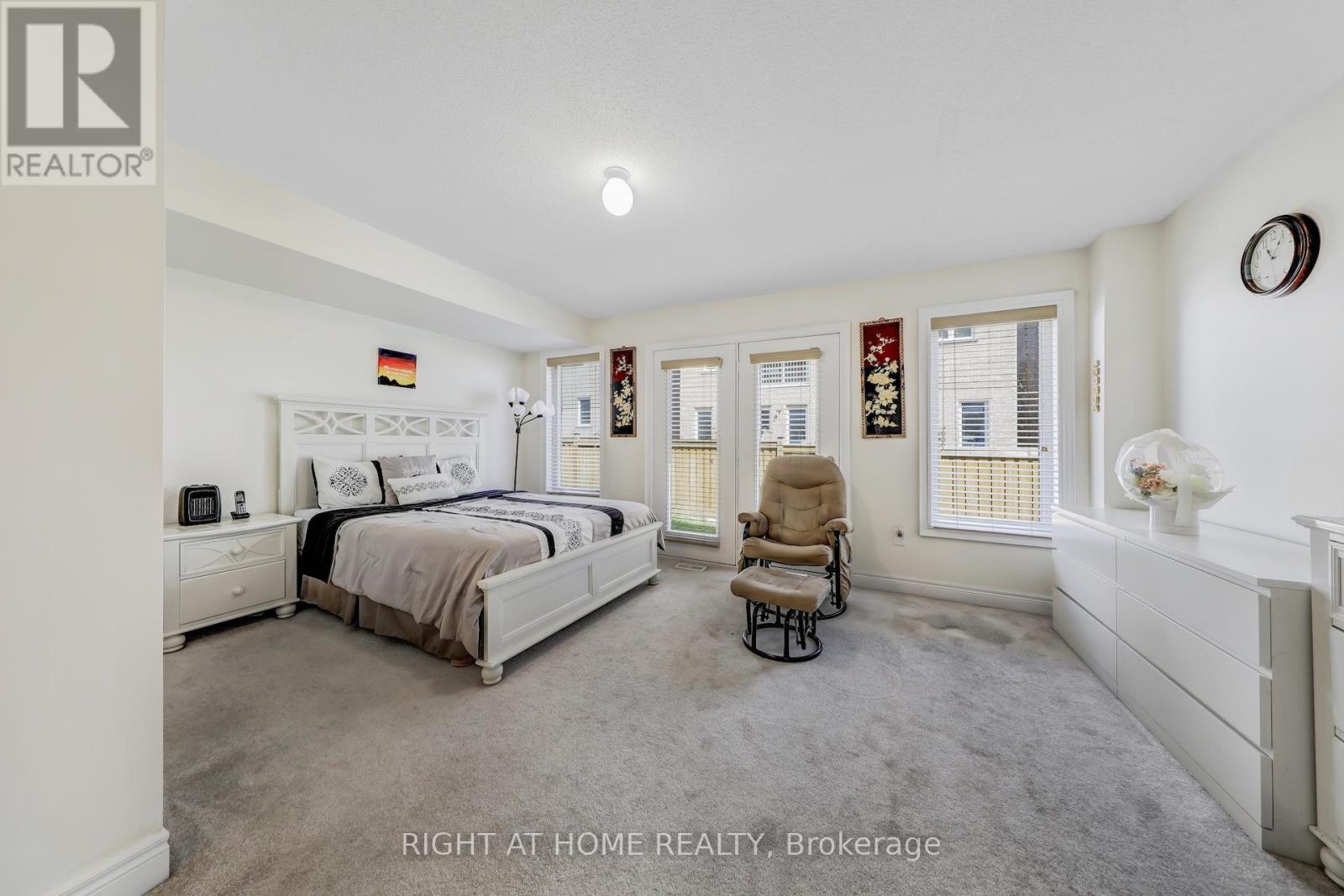 16 Lasalle Lane, Richmond Hill, Ontario  L4C 7V6 - Photo 26 - N12373080