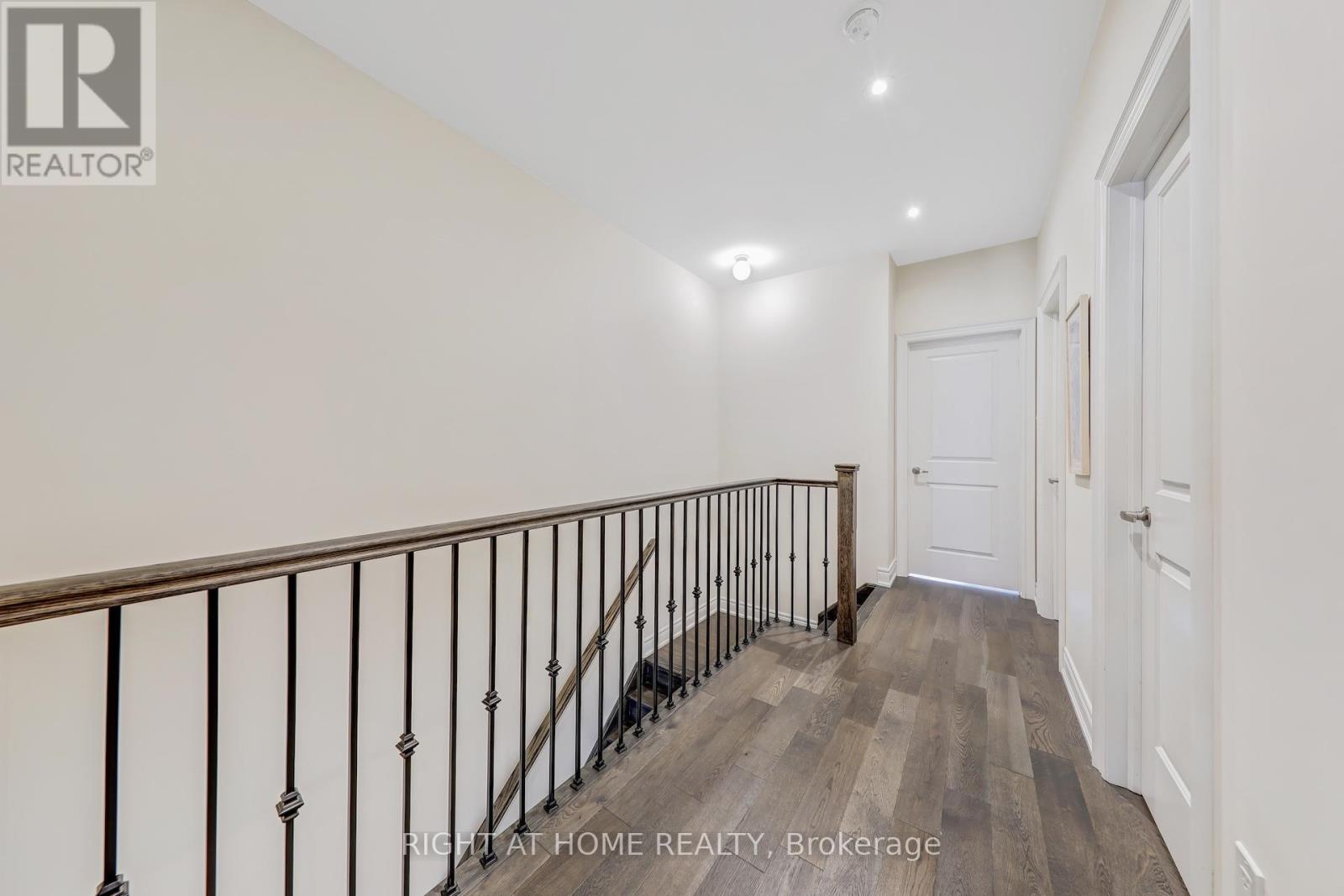 16 Lasalle Lane, Richmond Hill, Ontario  L4C 7V6 - Photo 37 - N12373080