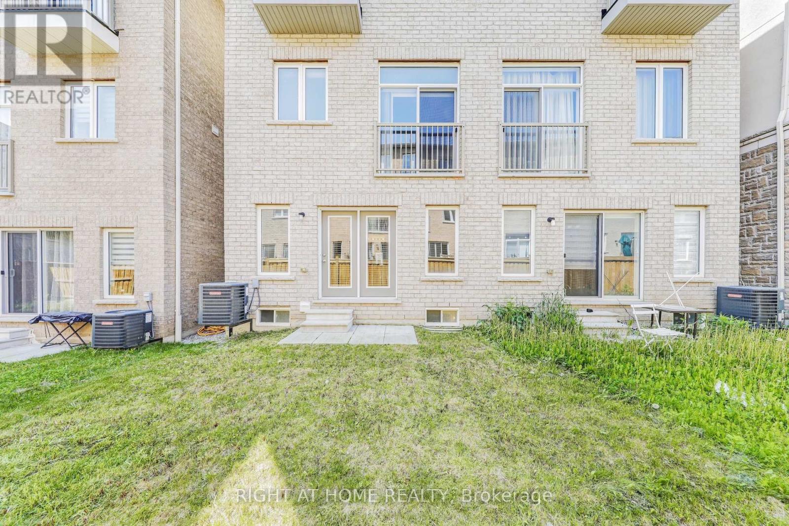 16 Lasalle Lane, Richmond Hill, Ontario  L4C 7V6 - Photo 47 - N12373080