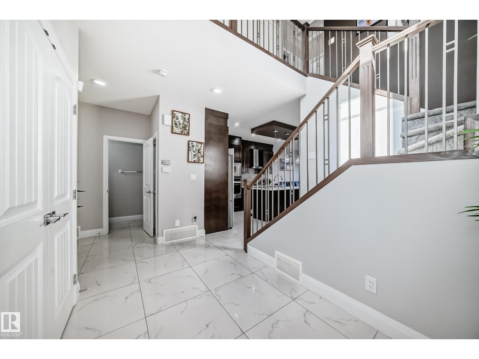 1207 24 St Nw, Edmonton, Alberta  T6T 2M7 - Photo 5 - E4455591