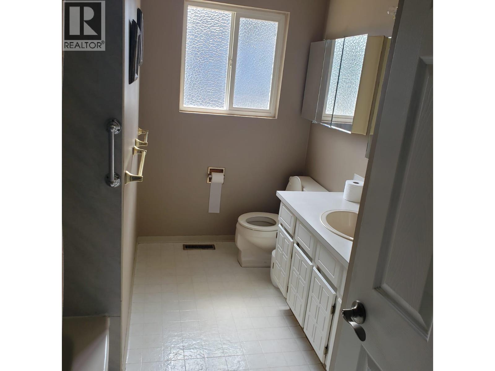 21100 Berry Avenue, Maple Ridge, British Columbia  V2X 7V4 - Photo 11 - R3034977