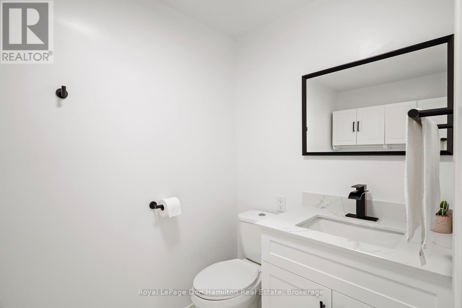 99 John Street, Huron East, Ontario  N0K 1W0 - Photo 14 - X12373124