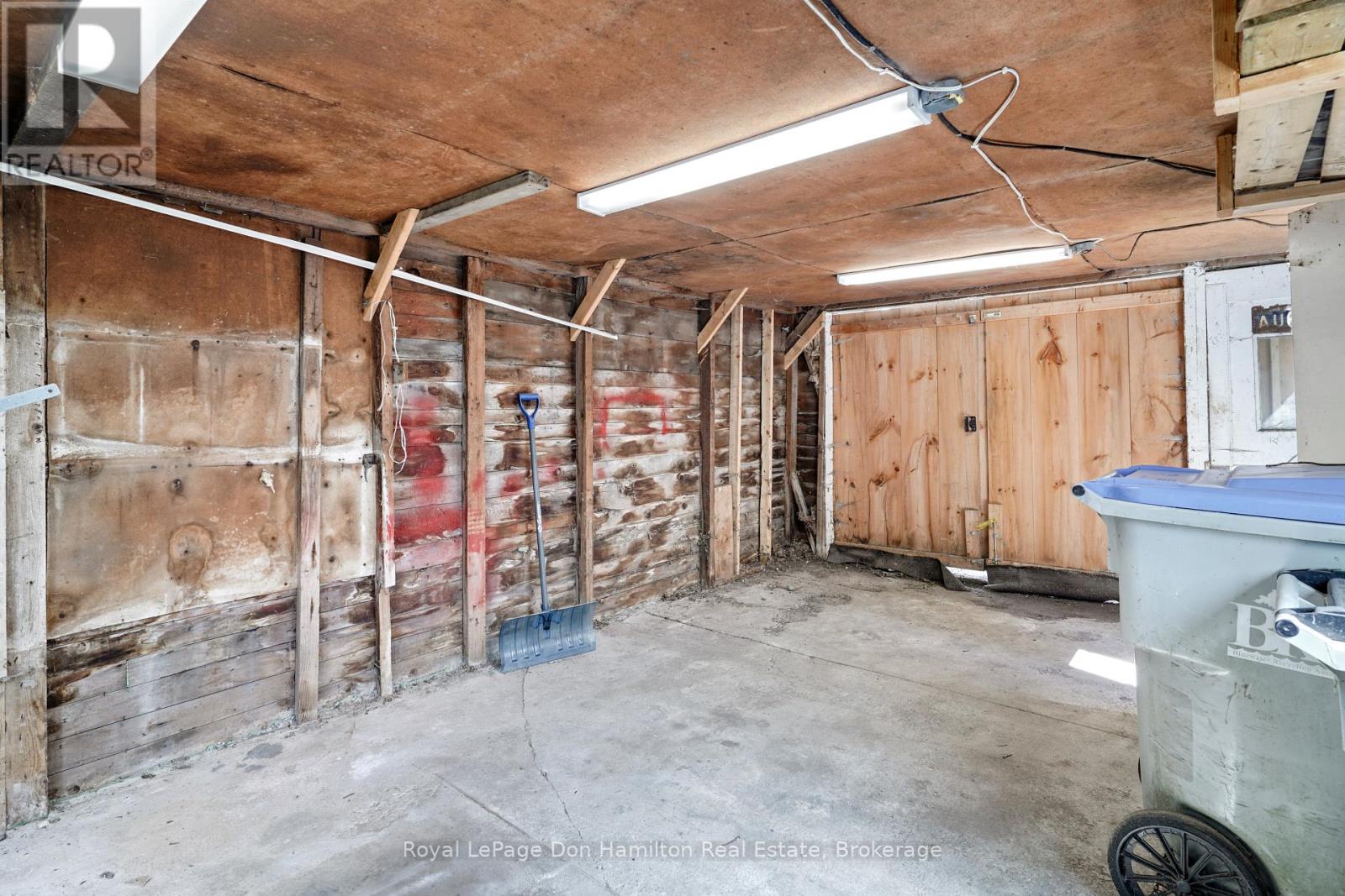 99 John Street, Huron East, Ontario  N0K 1W0 - Photo 32 - X12373124