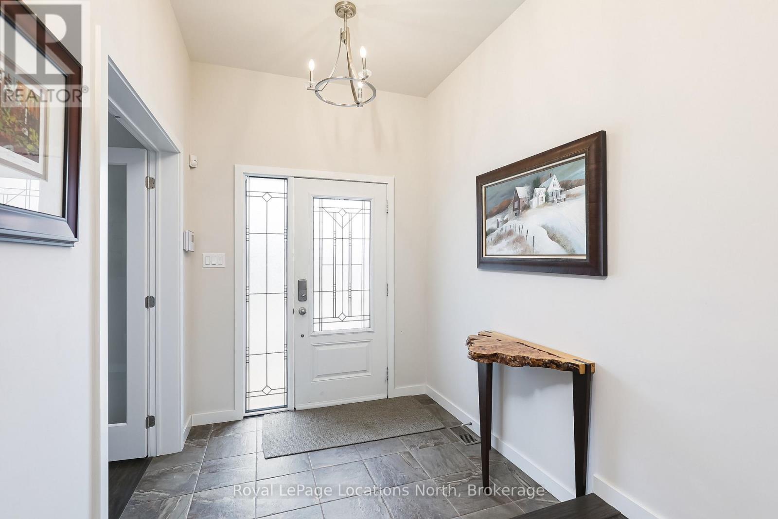 122 Yellow Birch Crescent, Blue Mountains, Ontario  L9Y 0Y5 - Photo 3 - X12373126