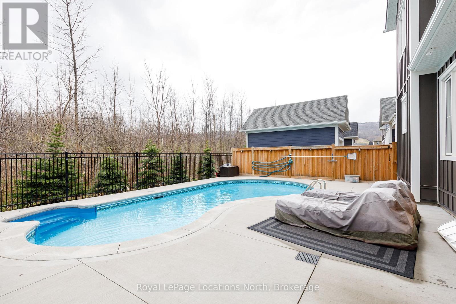 122 Yellow Birch Crescent, Blue Mountains, Ontario  L9Y 0Y5 - Photo 43 - X12373126