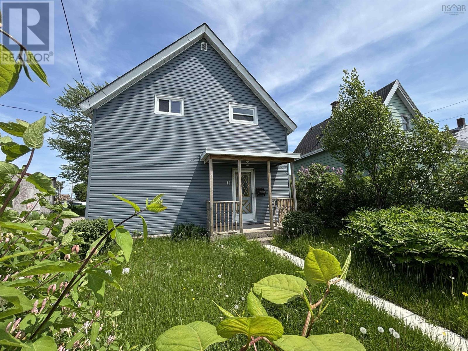 11 Ashby Road, Sydney, Nova Scotia  B1P 2R7 - Photo 1 - 202513636