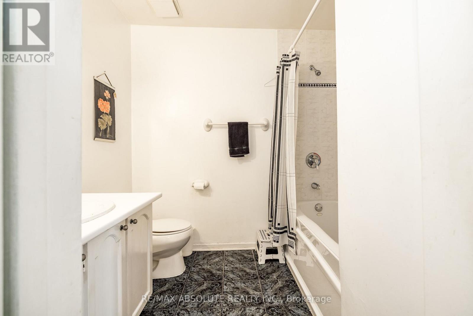 7 Ramsgate Private E, Ottawa, Ontario  K1V 8M4 - Photo 24 - X12373144
