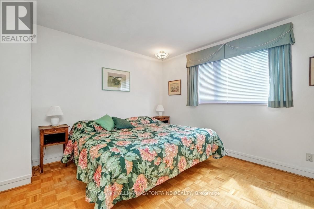 844 Edgeworth Avenue, Ottawa, Ontario  K2B 5L6 - Photo 29 - X12373155