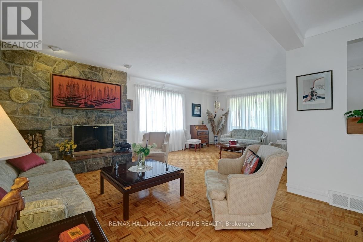 844 Edgeworth Avenue, Ottawa, Ontario  K2B 5L6 - Photo 9 - X12373155
