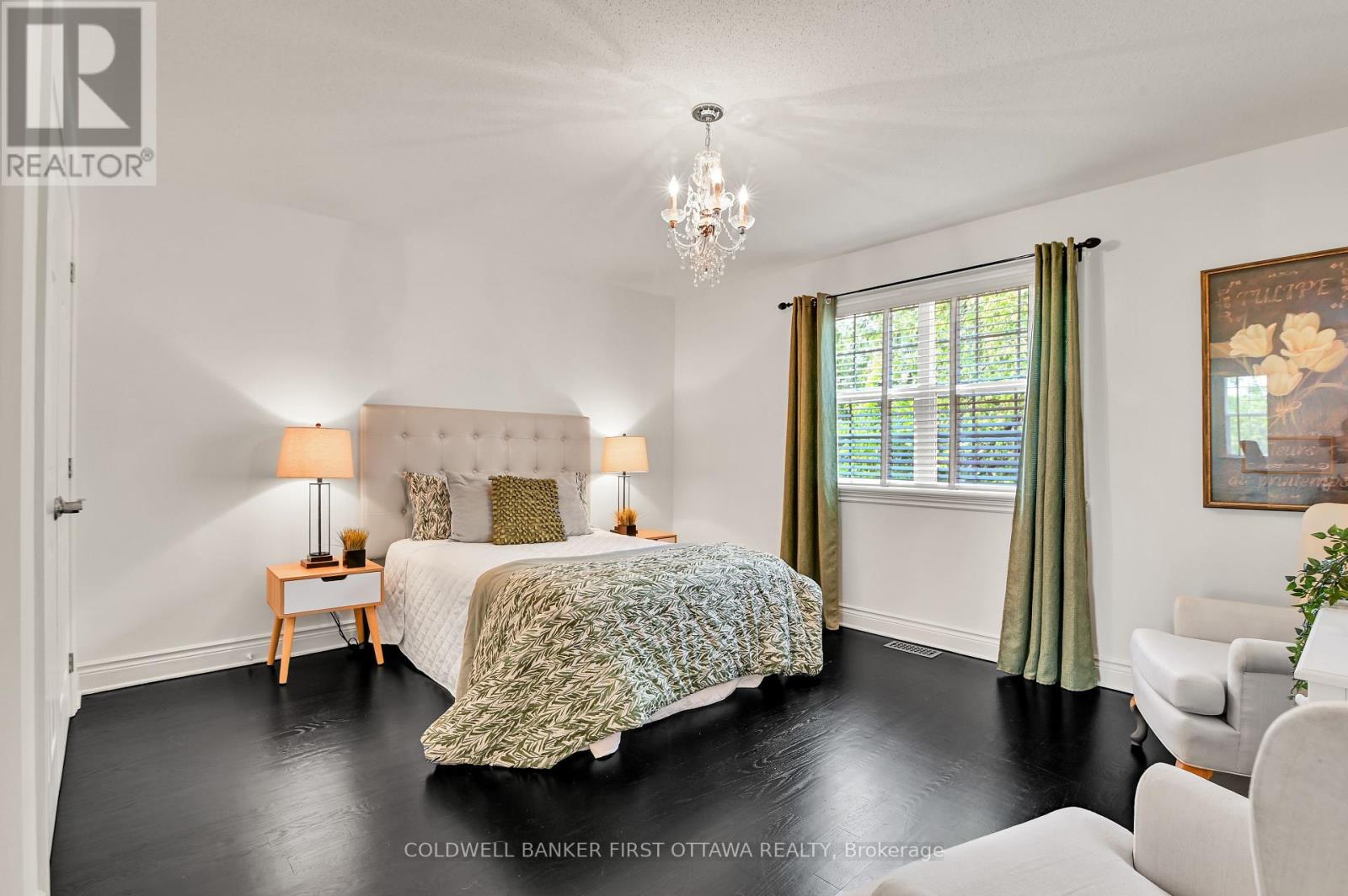 18 Cypress Gardens, Ottawa, Ontario  K2S 1W6 - Photo 24 - X12373157