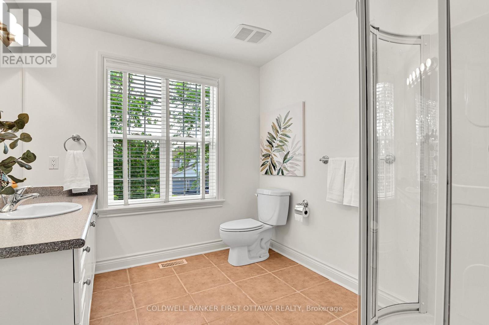 18 Cypress Gardens, Ottawa, Ontario  K2S 1W6 - Photo 28 - X12373157