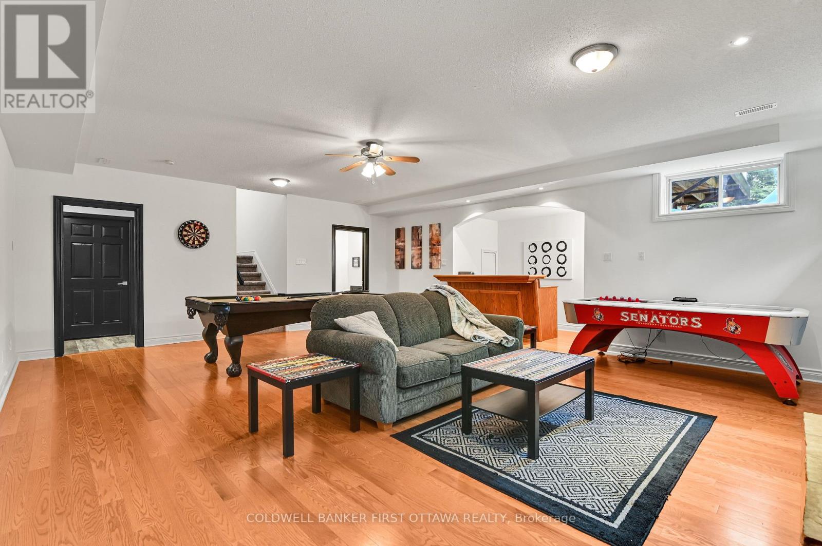 18 Cypress Gardens, Ottawa, Ontario  K2S 1W6 - Photo 30 - X12373157