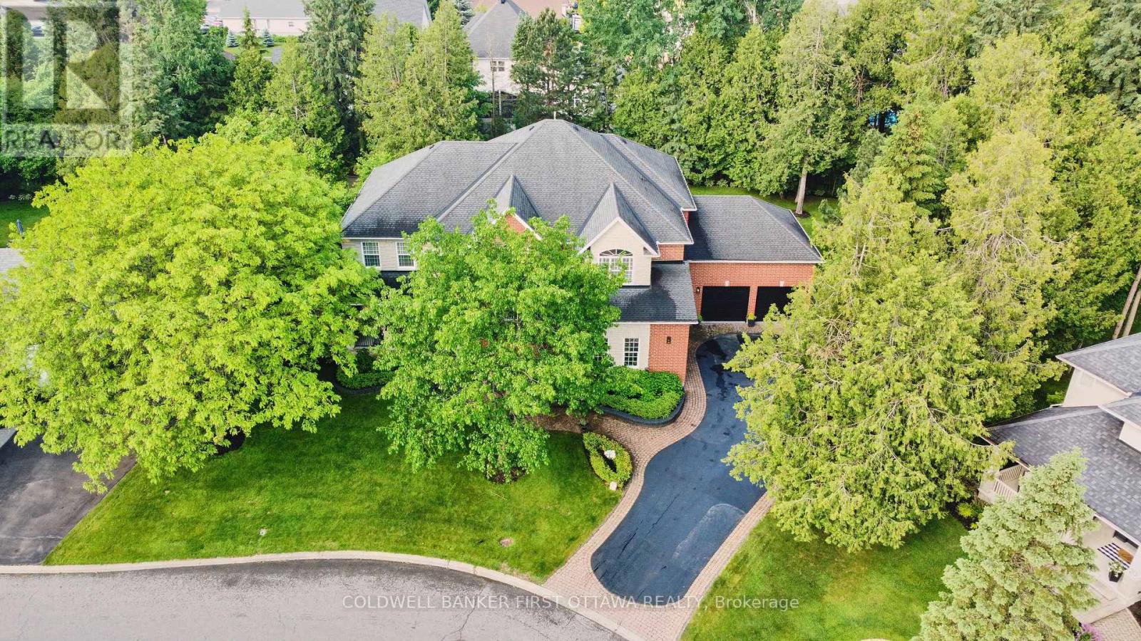 18 Cypress Gardens, Ottawa, Ontario  K2S 1W6 - Photo 47 - X12373157