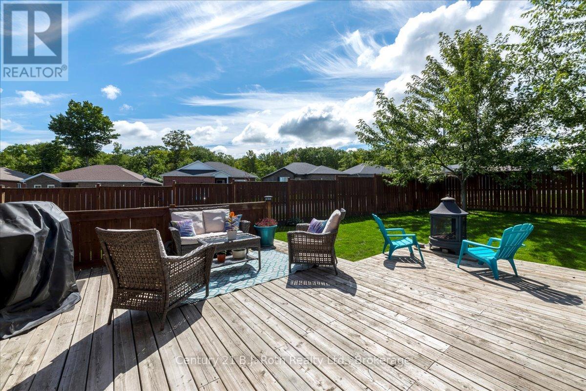 4 Sheppard Drive, Tay, Ontario  L0K 2A0 - Photo 43 - S12373168