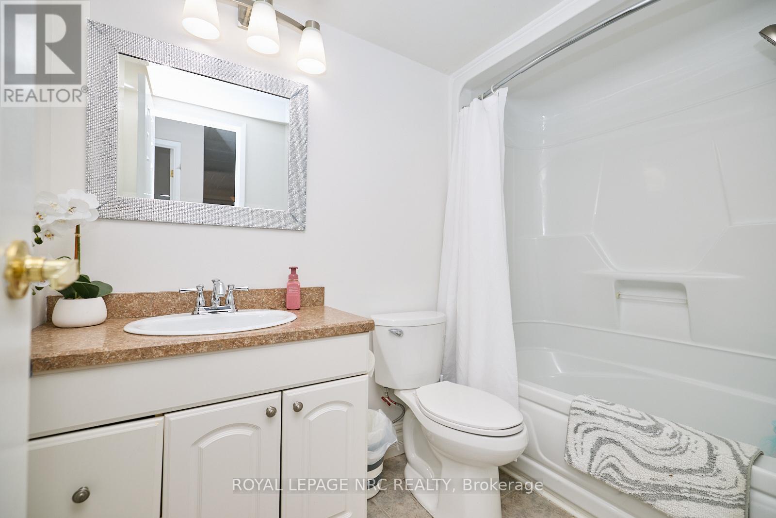 109 - 20 John Street, Grimsby, Ontario  L3M 1X5 - Photo 15 - X12373150