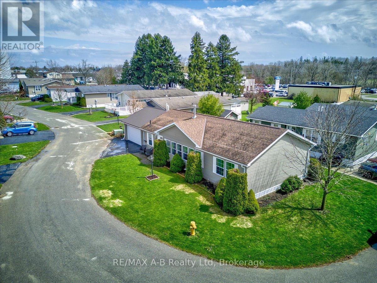 27 - 25 Thames Road, St. Marys, Ontario  N4X 1C4 - Photo 1 - X12373156