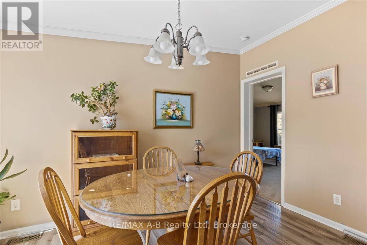 27 - 25 Thames Road, St. Marys, Ontario  N4X 1C4 - Photo 16 - X12373156