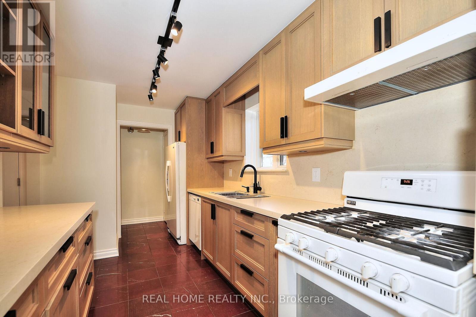 244 - 10 Farina Mill Way, Toronto (St. Andrew-Windfields), Ontario  M2L 1S1 - Photo 15 - C12373104