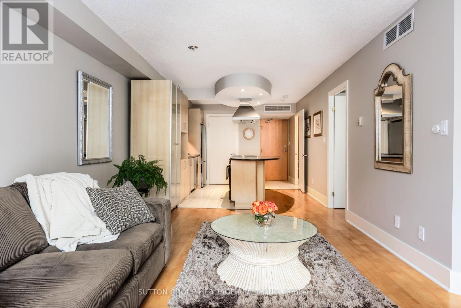 126 - 550 Queens Quay W, Toronto, Ontario  M5V 3M8 - Photo 2 - C12373122