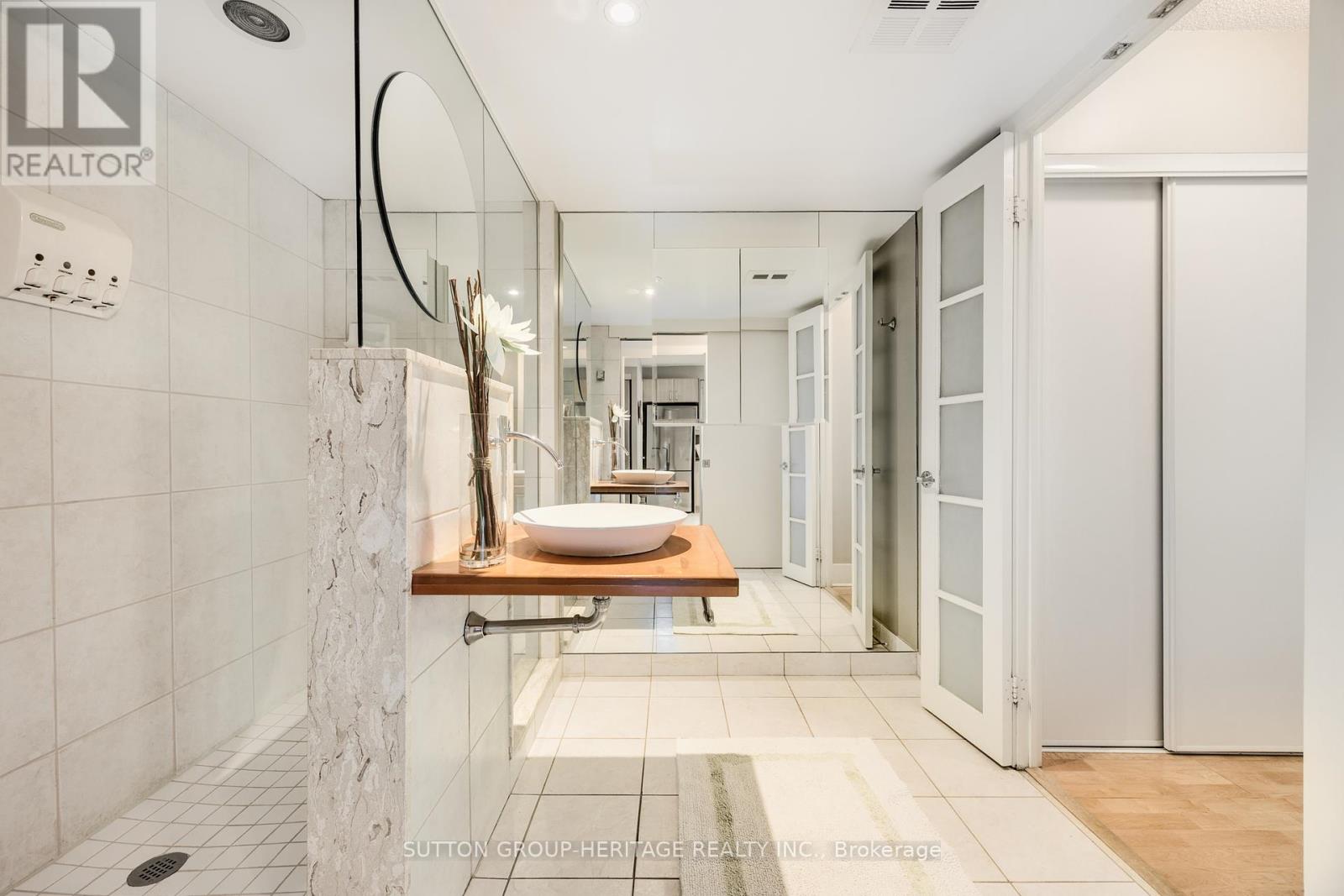 126 - 550 Queens Quay W, Toronto, Ontario  M5V 3M8 - Photo 31 - C12373122