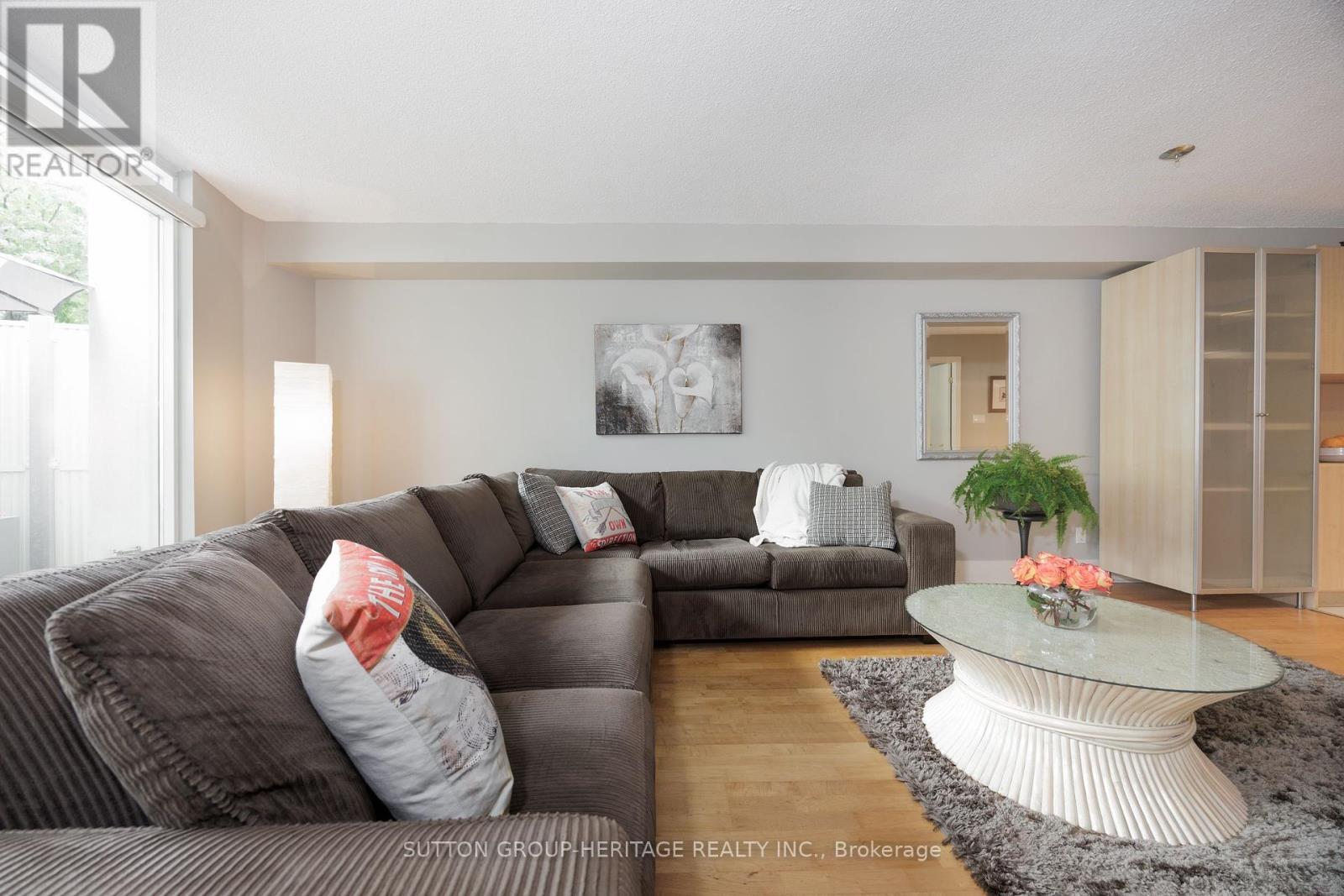 126 - 550 Queens Quay W, Toronto, Ontario  M5V 3M8 - Photo 9 - C12373122