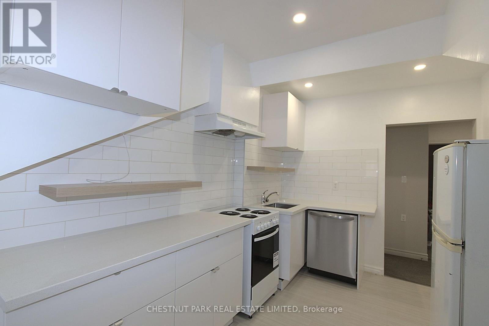 Unit 5 - 342 Jarvis Street, Toronto, Ontario  M4Y 2G6 - Photo 6 - C12373142