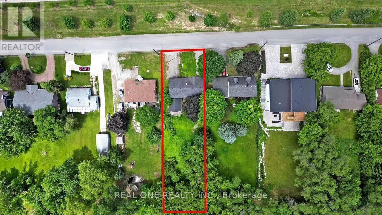 1377 Old Green Lane E, East Gwillimbury, Ontario  L9N 0L8 - Photo 4 - N12373097