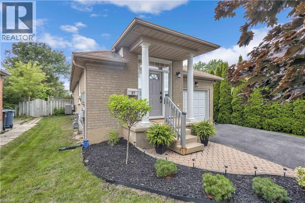 Property at 27 CANDLEWOOD Drive image 3
