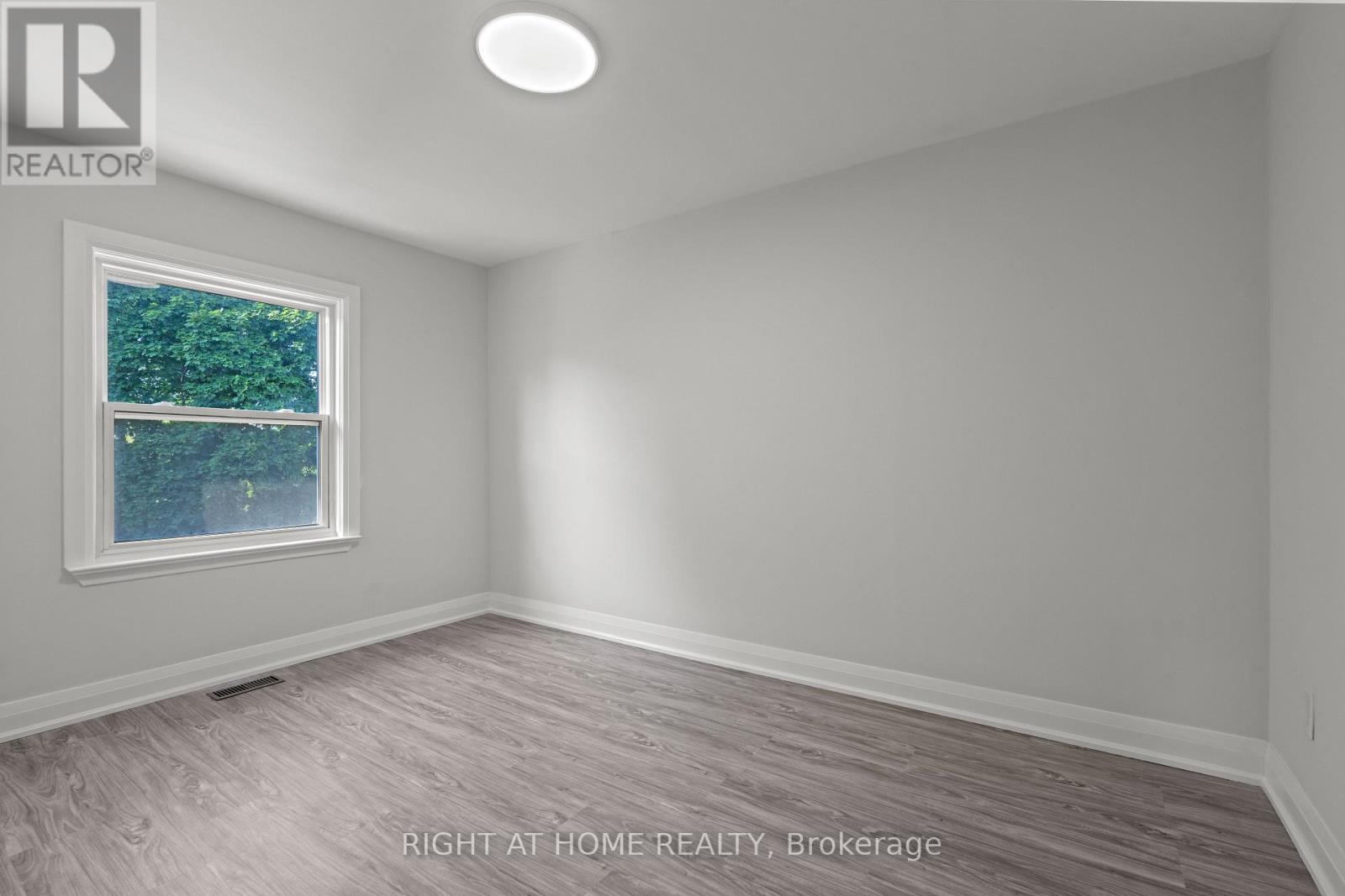 154 Edinborough Court, Toronto, Ontario  M6N 2E8 - Photo 12 - W12373115