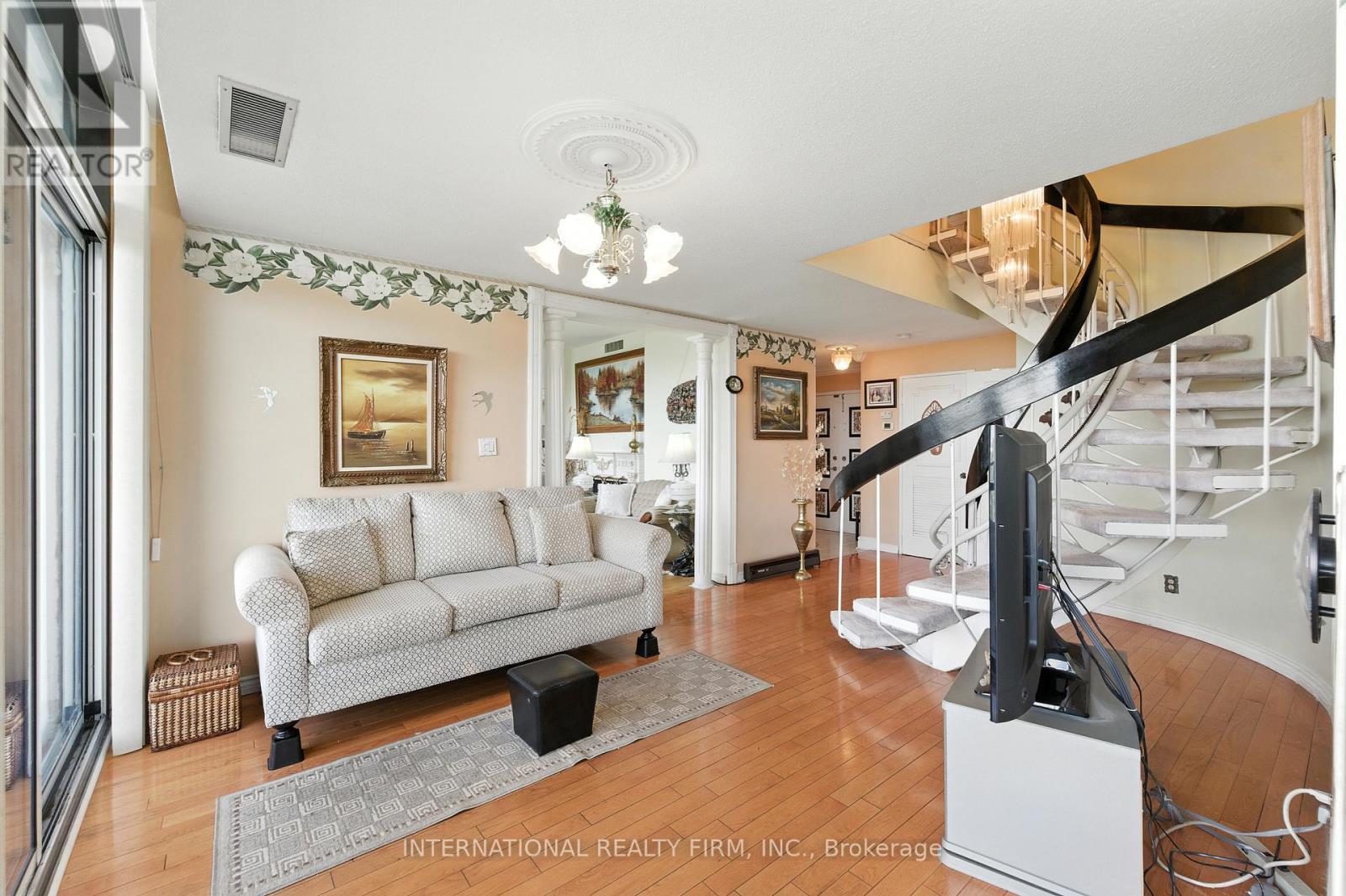 2608 - 1333 Bloor Street, Mississauga, Ontario  L4Y 3T6 - Photo 3 - W12373133