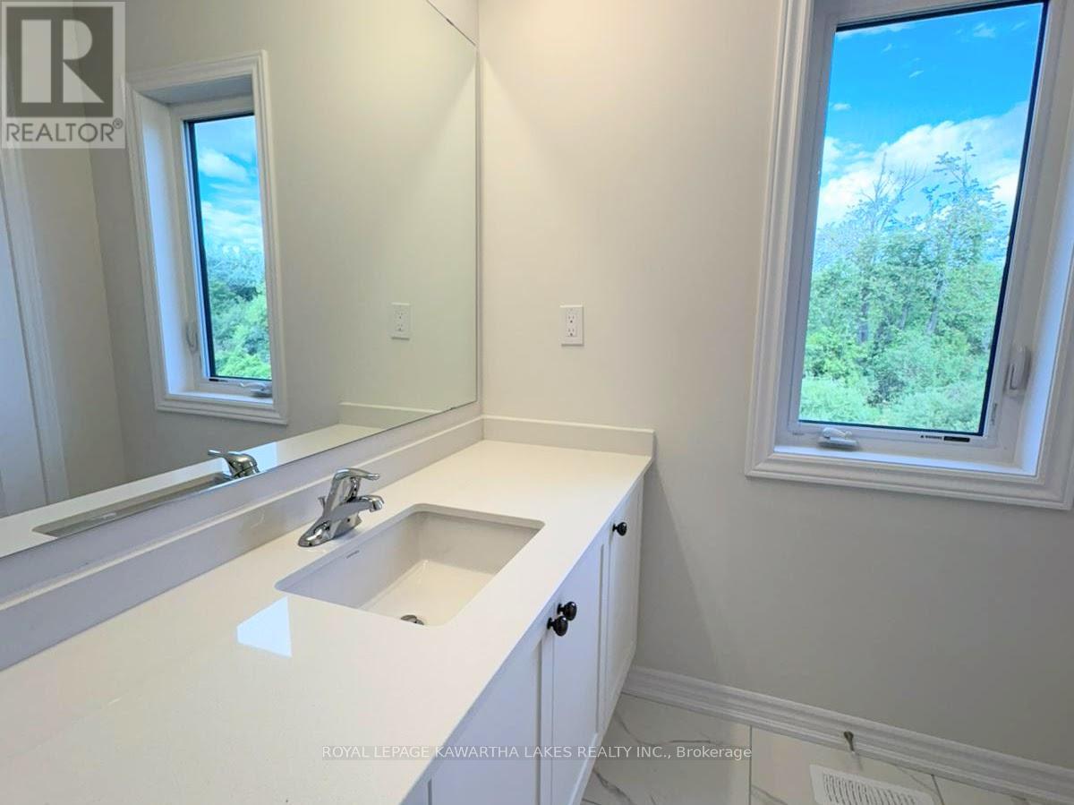 27 Hickey Lane, Kawartha Lakes, Ontario  K9V 0T3 - Photo 19 - X12367987