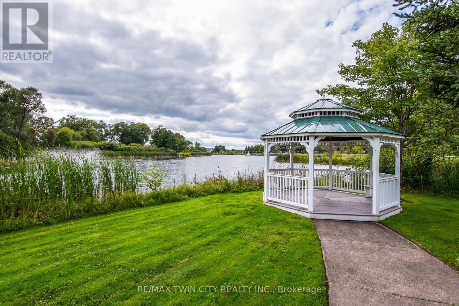 185 Golf Links Drive, Wilmot, Ontario  N3A 3N9 - Photo 47 - X12373116