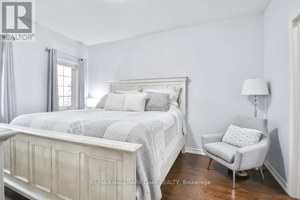 207 - 43 Ferndale Drive S, Barrie, Ontario  L4N 5W6 - Photo 12 - S12373153